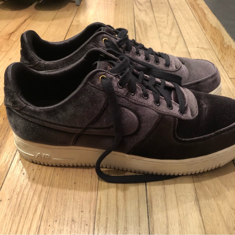 Nike Air Force 1 - Low Premium Black Velour - Men's 11.5